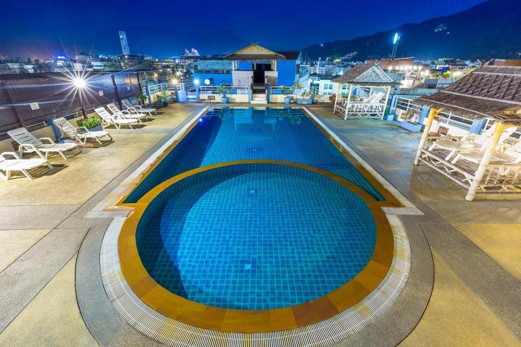 Отель Sharaya Boutique Complex Patong Экстерьер фото