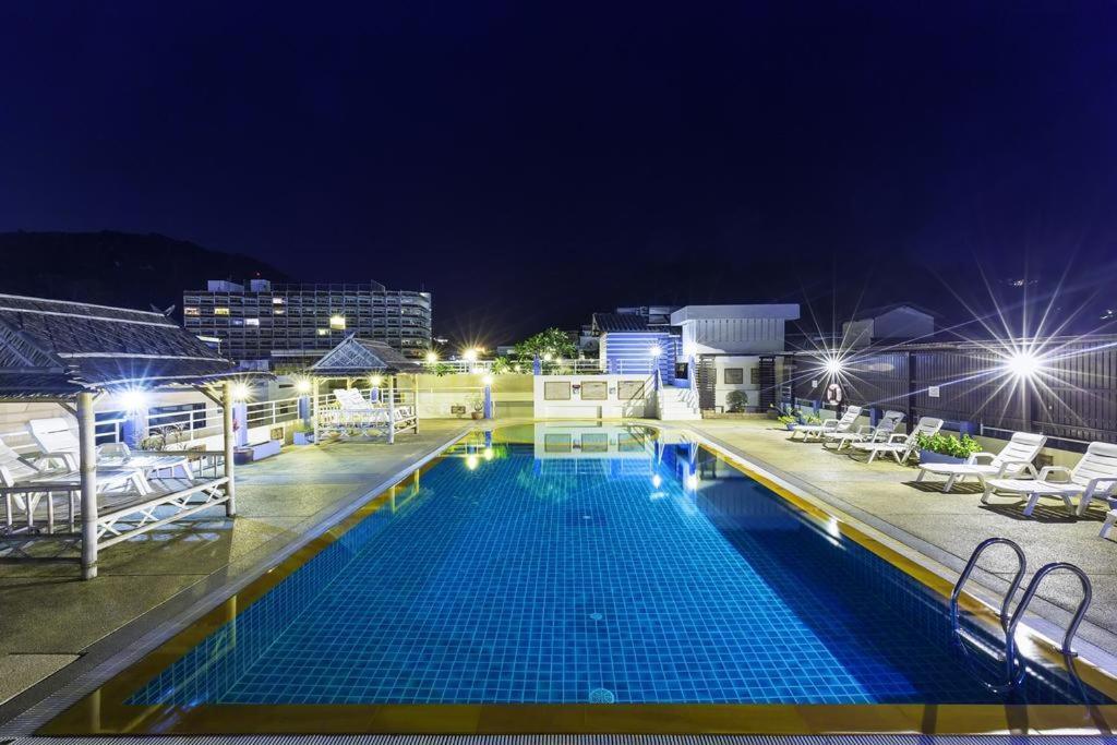 Отель Sharaya Boutique Complex Patong Экстерьер фото